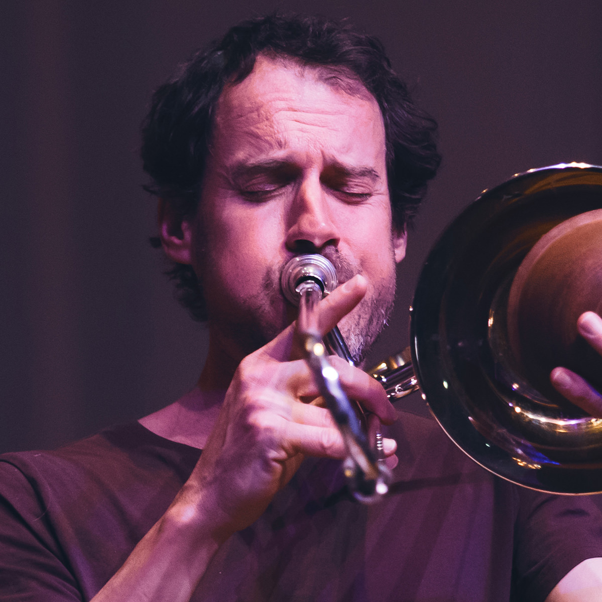 Portrait von Nils Wogram